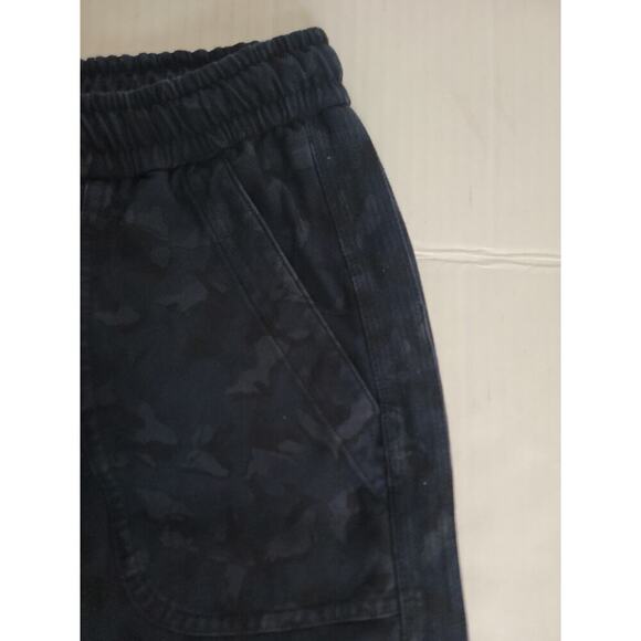 Athleta Womens 4 Camo Printed Farallon Jogger Pants Pull On Drawstring Pockets - Picture 5 of 10